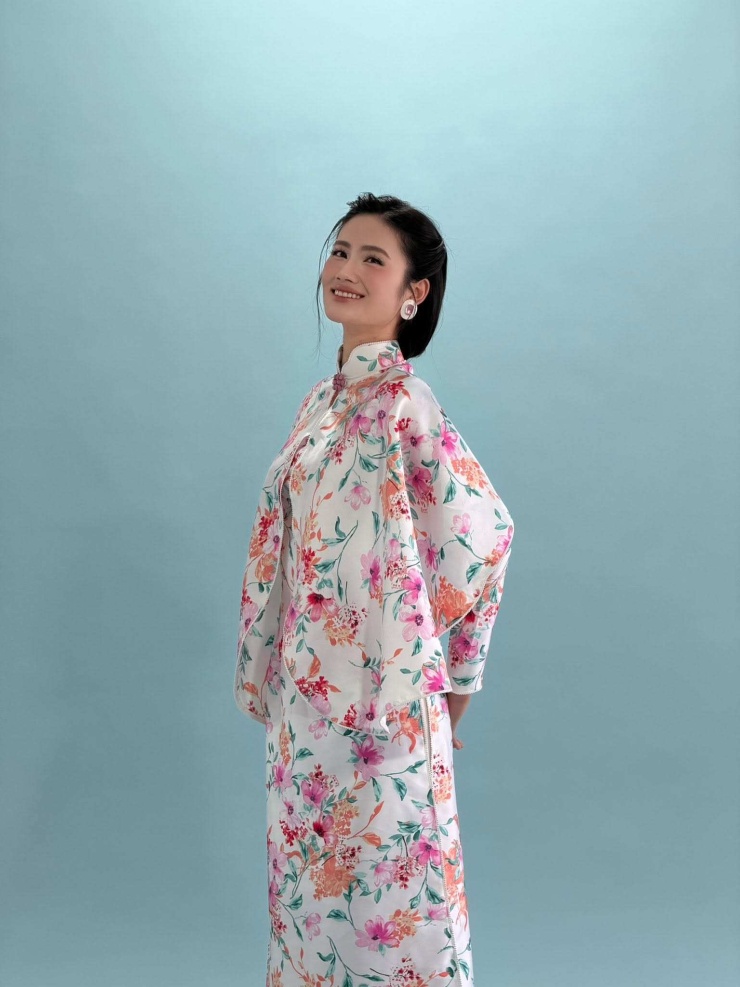 dịu dàng, nền nã và gần gũi.