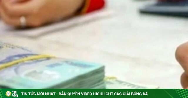 Lãi suất 12 tháng lên tới 7,4%: Gửi 500 triệu đồng về tay bao nhiêu tiền là nhiều nhất?
