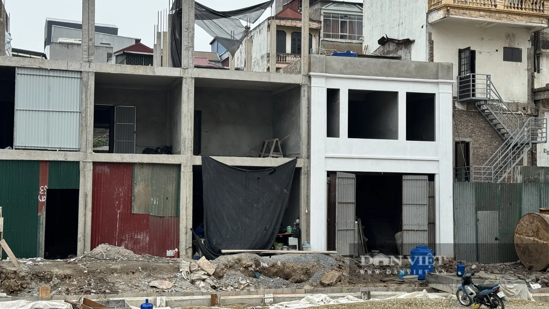 Nhà từ ngõ “lên phố” nhờ Vành đai 2.5: Giá tăng nhưng nỗi lo quy hoạch vẫn còn đó