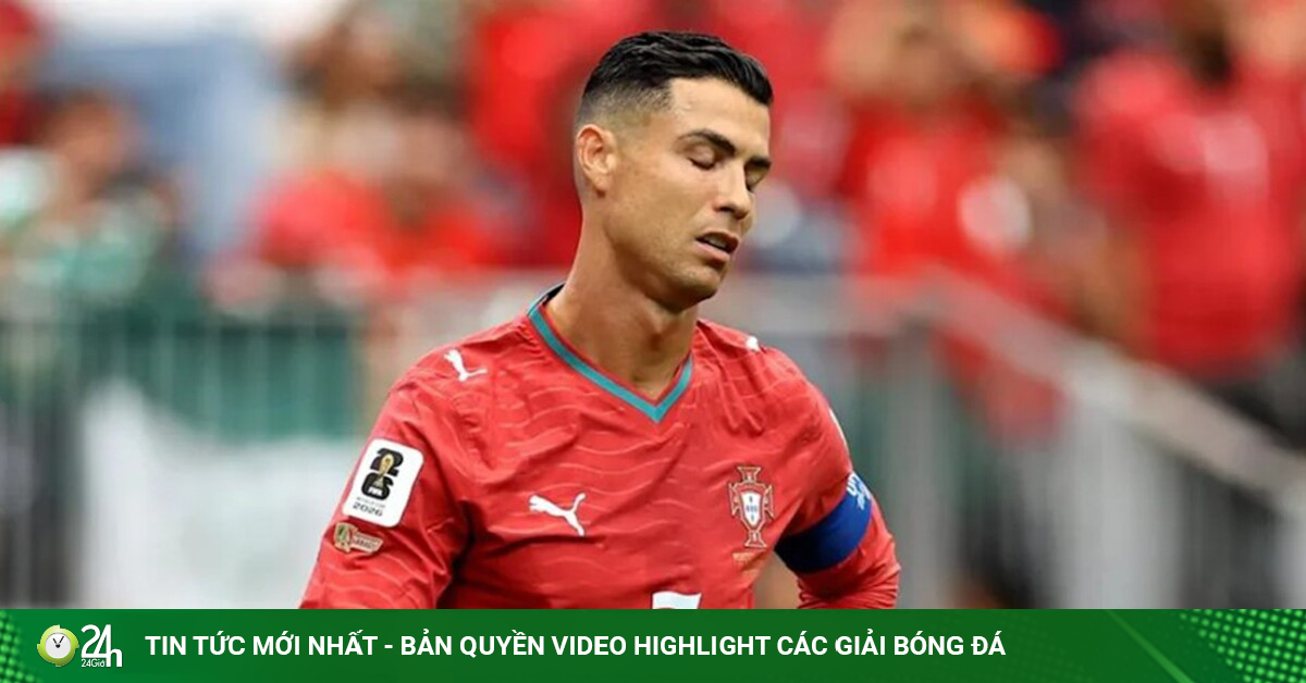 Ronaldo hãy dừng lại: Đừng "cố đấm ăn xôi" làm hoen ố cả sự nghiệp vĩ đại