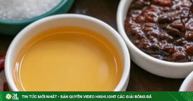 Loại gia vị nhiều nhà để ngay cạnh bếp đang âm thầm sinh độc tố: Kiểm tra ngay trước khi quá muộn
