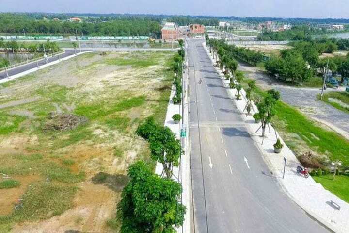 Nhiều lô đất nền vùng ven giảm giá sâu.