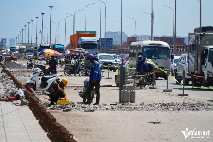 Quốc lộ 1 ùn tắc 5km vì 'điểm nghẽn' ở cửa ngõ phía Đông TPHCM - 9