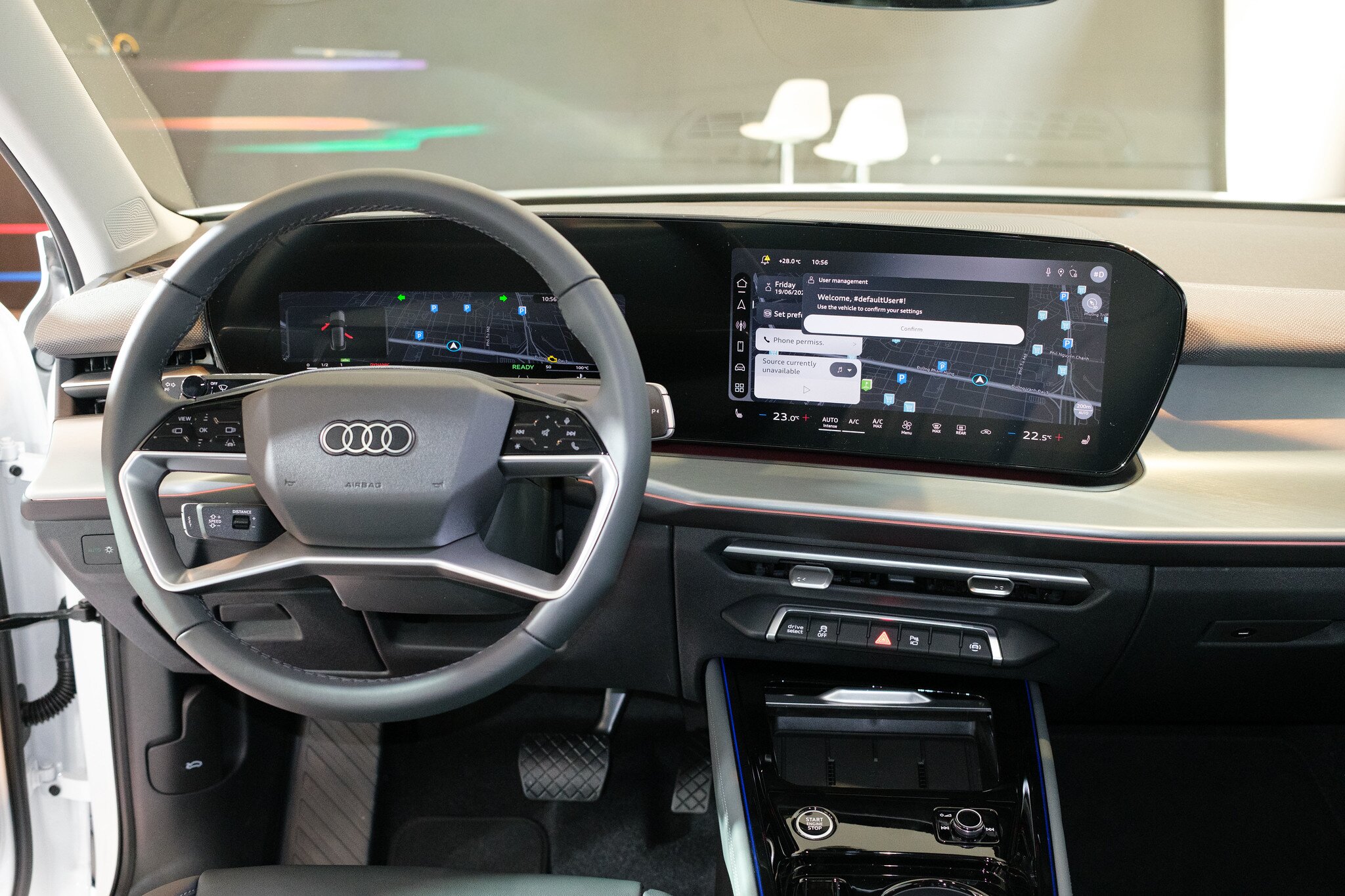 Audi Virtual Cockpit kích thước 11,9 inch và màn hình giải trí trung tâm MMI 12,8 inch.