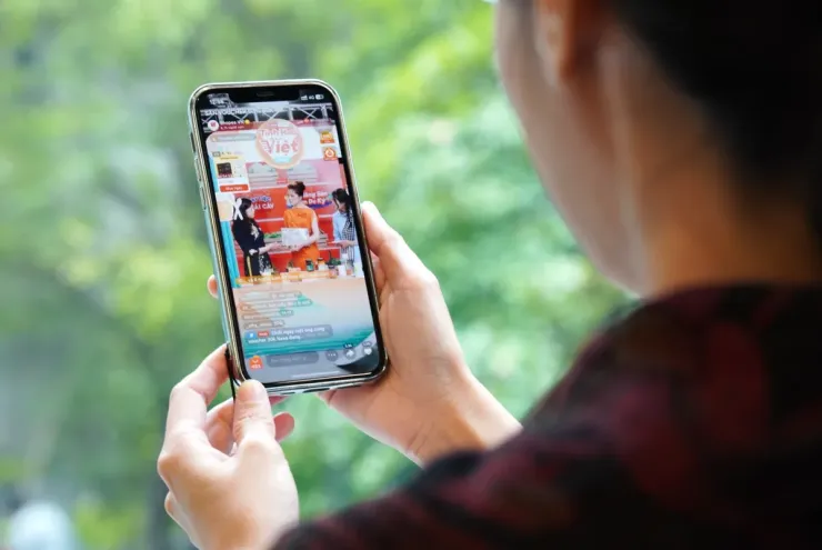 Xác thực danh tính người livestream sẽ ngăn hàng giả, hàng nhái, quảng cáo sai sự thật và tình trạng bán xong rồi biến mất.