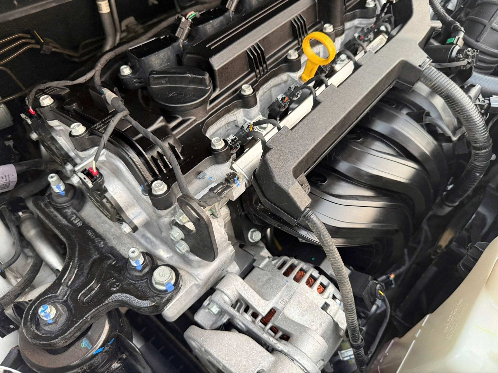 Hyundai Stargazer sử dụng động cơ xăng, dung tích 1.5L kết hợp hộp số vô cấp CVT.