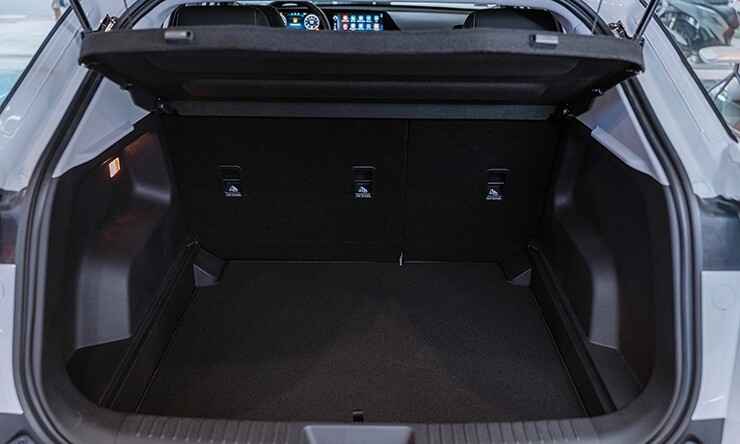 Omoda C5 có thêm bản Sport mới, giá rẻ hơn nhiều mẫu SUV hạng A - 7