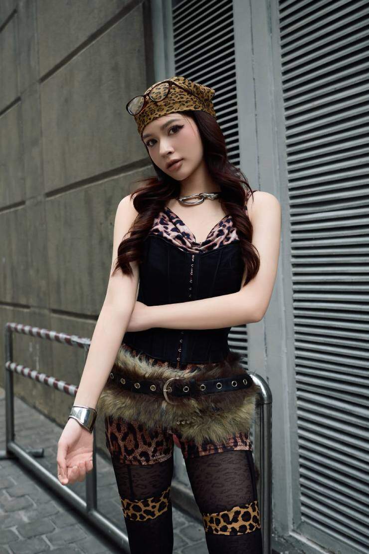 Nhan sắc nóng bỏng của "nàng thơ" mê boxing, hết mình cổ vũ Colombia ở World Cup - 5