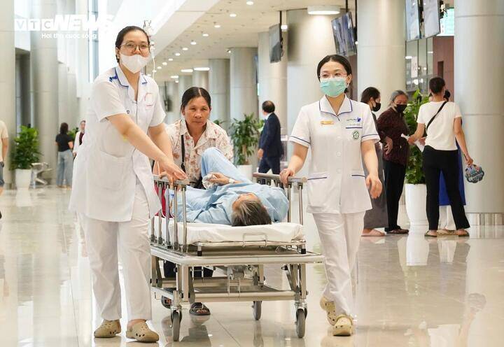 Hoạt động khám chữa bệnh tại Bệnh viện Bạch Mai cơ sở Ninh Bình chính thức bắt đầu từ ngày 26/6. (Ảnh: Quang Minh)