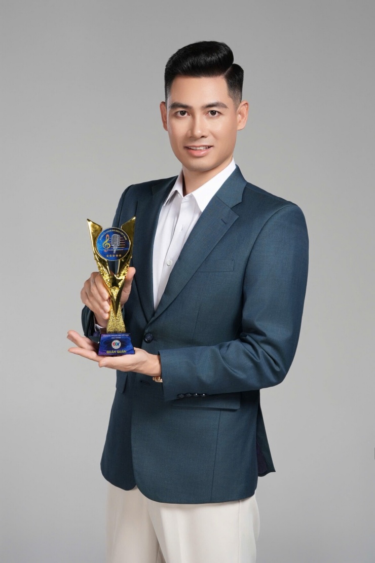 Quán quân Giọng ca vàng Bolero từng thi trượt đại học, đi xuất khẩu lao động - 3