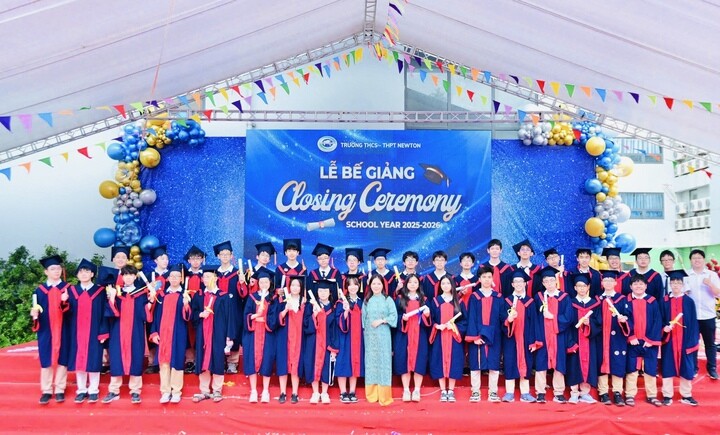 Lớp 9G0 Trường THCS-THPT Newton gây ấn tượng khi có 3 thủ khoa kỳ thi tuyển sinh vào lớp 10 Hà Nội năm 2026.