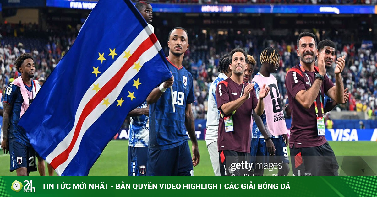 “Ngựa ô” Cape Verde gây chấn động World Cup: Bất bại vòng bảng, vỡ òa đoạt vé vàng