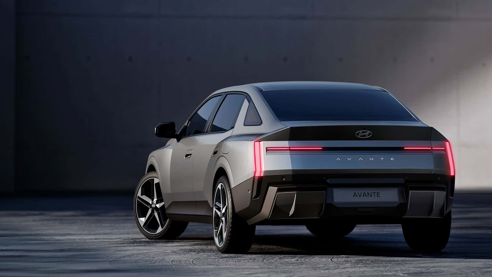 So với thế hệ cũ, Elantra đã tăng đáng kể kích thước.
