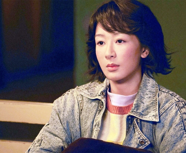 Trước Born to Be Alive, Dương Tử là diễn viên nối tiếng với lượng rating cao trong dòng phim lãng mạn.