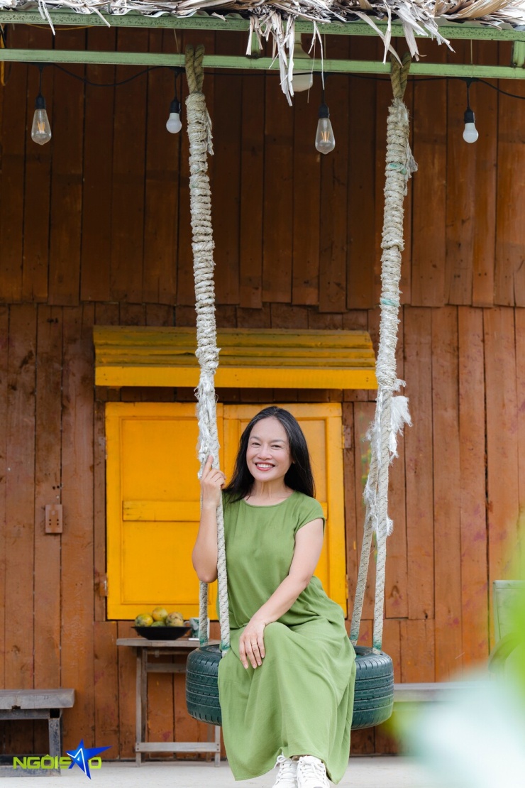 Những góc 'sống ảo' trong khu vườn 4.000 m2 của Tú Oanh - 4