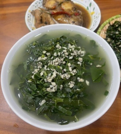 4 món canh ngày hè với loại đặc sản rẻ tiền nhưng giúp mát gan, giải độc - 4
