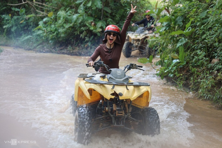 Lái xe băng rừng ở Malaysia - 10