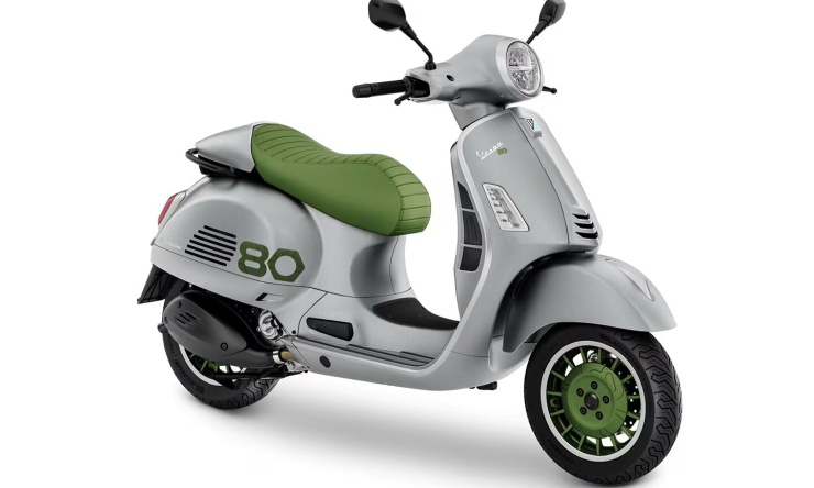 Bộ tem "80" năm tương ứng với 80 năm thành lập, trong đó số "0" mang hình dáng bu-lông.