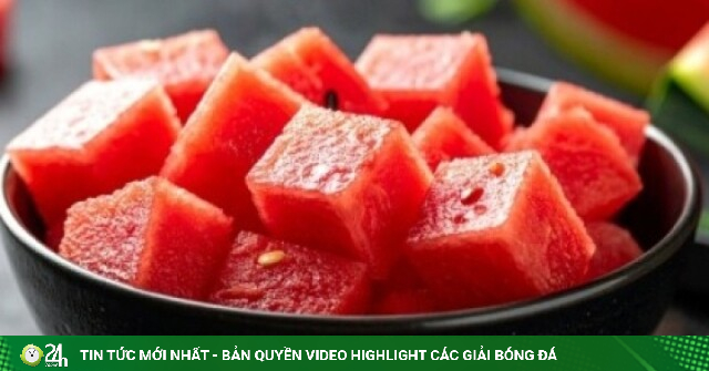 Loại quả được coi là vua giải nhiệt mùa hè, bổ từ trong ra ngoài lại cực dễ tìm