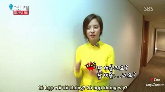 Song Ji Hyo xinh đẹp trong tà áo dài Việt Nam khi đến quay Running Man.