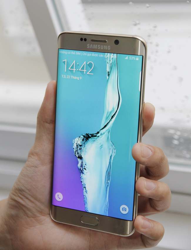 Trên tay Galaxy S6 Edge+ mới lên kệ - 16