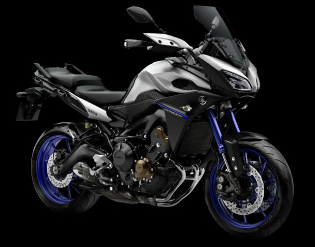 2016 Yamaha MT-09 Tracer vừa tới thị trường Malaysia với giá niêm yết 59.900 RM &#40;~334 triệu đồng&#41;.