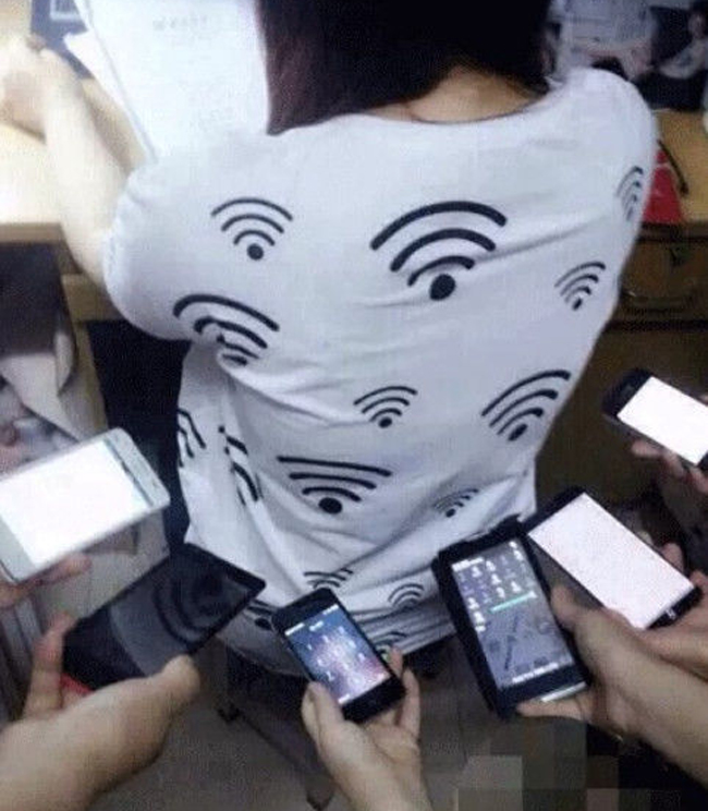 Wow, nhiều sóng thế này sao không vào được wifi nhỉ?