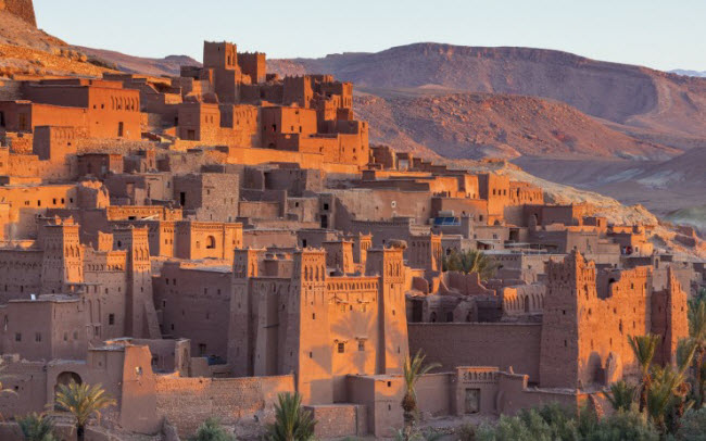 Thành phố Aït-Ben-Haddou cũng được tổ chức UNESCO công nhận là di sản thế giới và thu hút rất đông du khách tới tham quan.