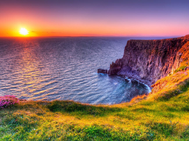 Cảnh quan&nbsp;đẹp mê hồn tại vách núi Moher ở Ireland.