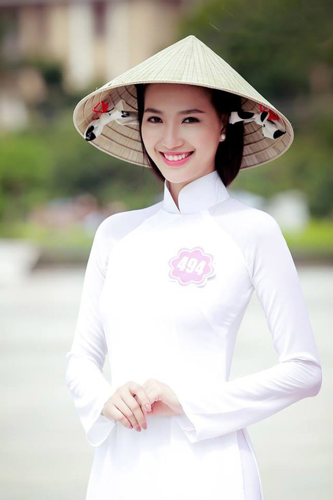 Vẻ đẹp đậm nét Á đông của Linh Sunny.&nbsp;