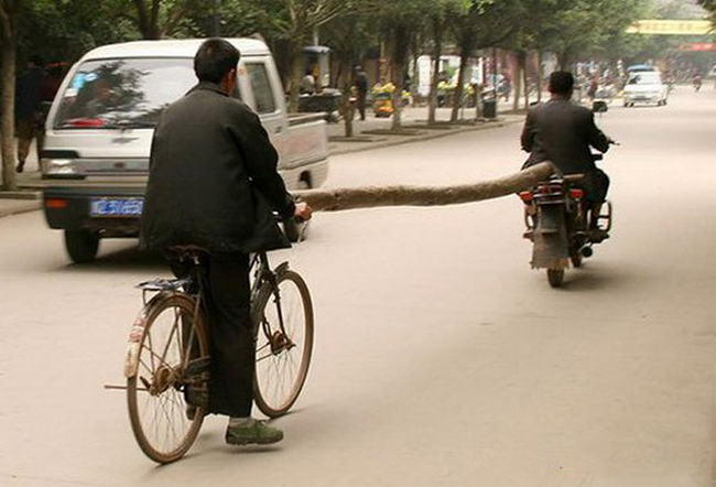 Lo lái cẩn thận đi, anh sau này vẫn đẩy khỏe lắm.