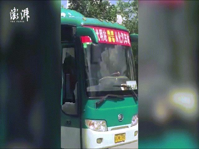 Cậu bé TQ 9 tuổi “cướp” xe bus đi dạo phố suốt 40 phút