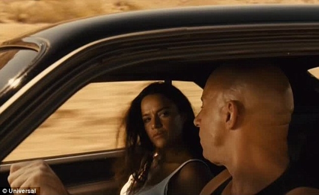 Bom tấn đình đám “Fast &amp; Furious” cũng dùng phương pháp này để hoàn thành một số phân cảnh.