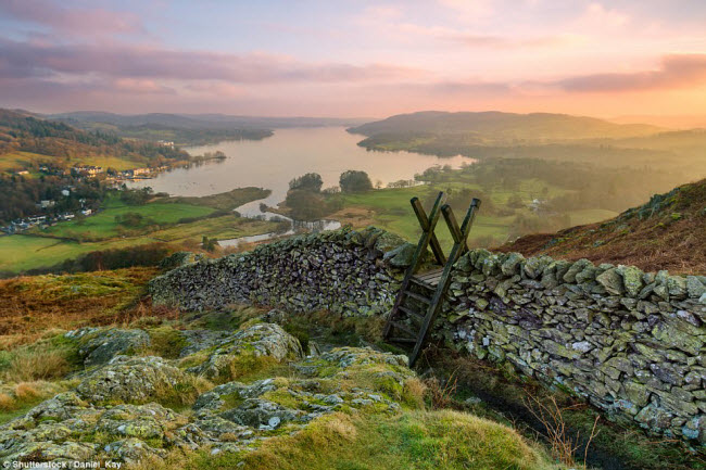 Hồ Lake District, Anh: &nbsp;Khu vực này đã được vào danh sách di sản&nbsp;thế giới sau nhiều năm chính quyền địa phương gửi hồ sơ lên UNESCO.