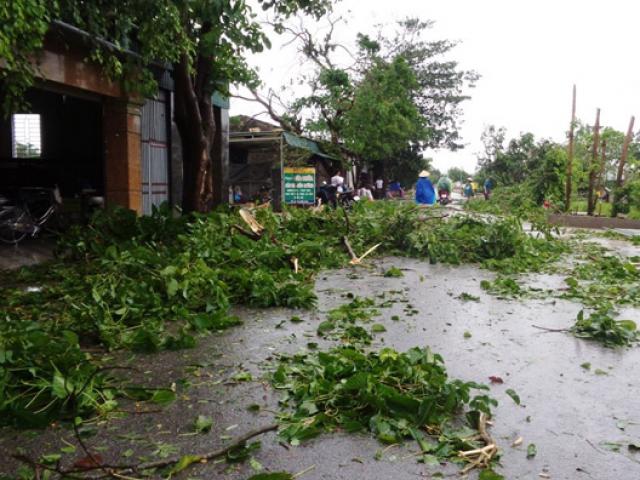 Tin bão mới nhất: Bão số 2 sang Lào, Bắc Bộ và Trung Bộ vẫn mưa to