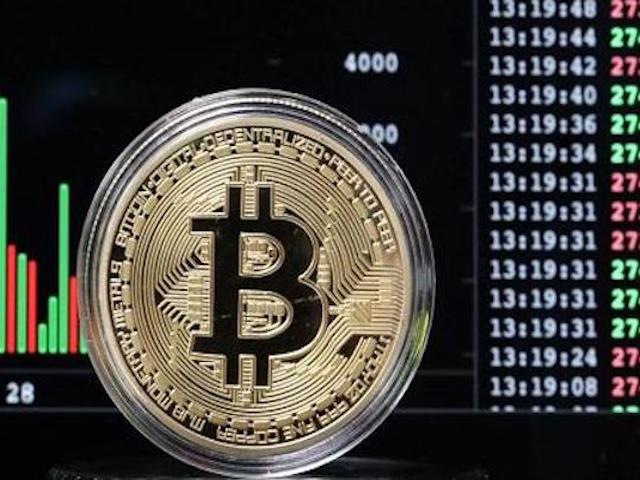 Sốc: Đồng tiền Bitcoin vượt ngưỡng 4.000 USD