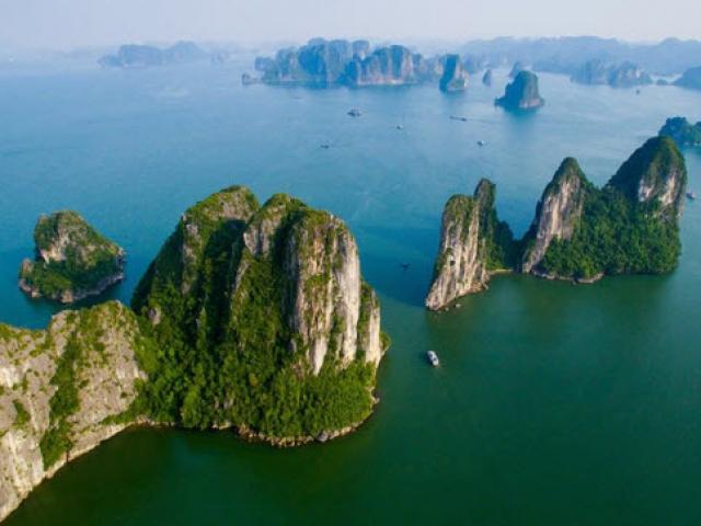 Vịnh Hạ Long vào top 25 kỳ quan thiên nhiên đẹp nhất thế giới