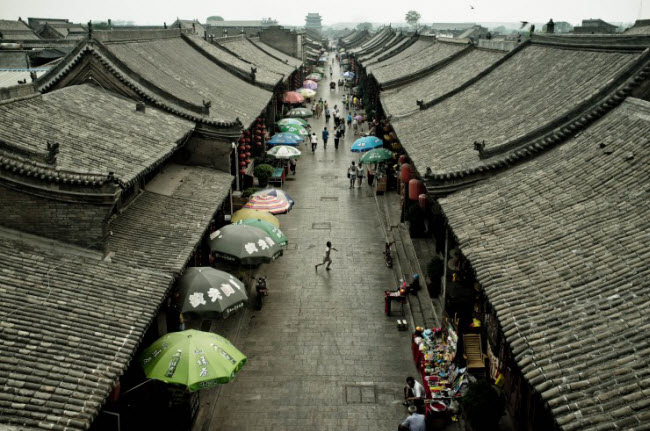 9. Bình Dao: Vào thế kỷ thứ 14, Bình Dao được coi là trung tâm tài chính ở Trung Quốc. Cho tới ngày nay, thành phố này vẫn giữ được các bức tường thành bao quanh.