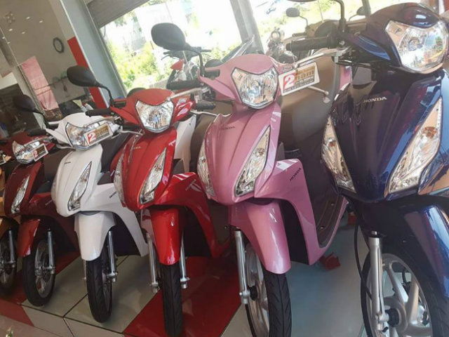 Bảng giá xe máy Honda tháng 7/2018: SH, Vision sẽ còn giảm giá