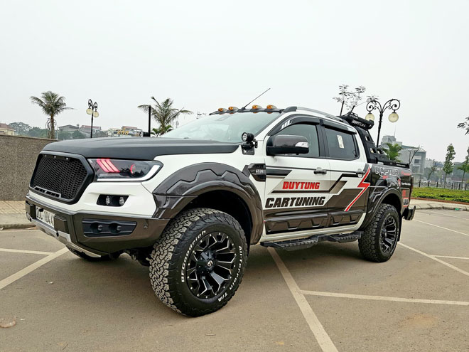 Chiêm ngưỡng chiếc Ford Ranger &#34;độ&#34; vô địch giải âm thanh xe hơi EMMA 2018 - 1