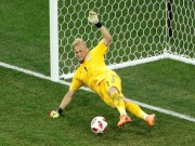 Bóng đá - &quot;Siêu nhân&quot; World Cup: Schmeichel 3 lần đẩy phạt đền vẫn ôm cay đắng