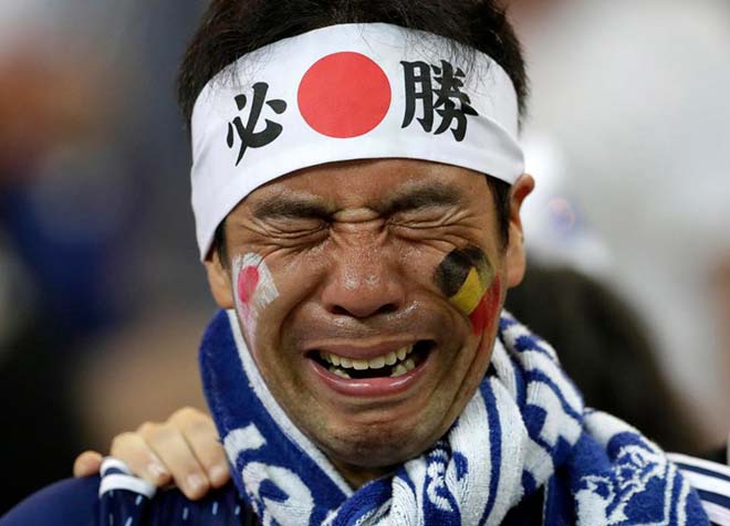 Ấn tượng World Cup 3/7: Nhật Bản thua Bỉ đau đớn, NHM vẫn... nhặt rác - 1