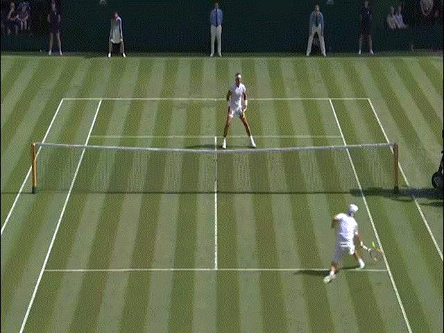 Thể thao - Clip hot Wimbledon: Nadal móc ngược kinh điển, khán đài dậy sóng