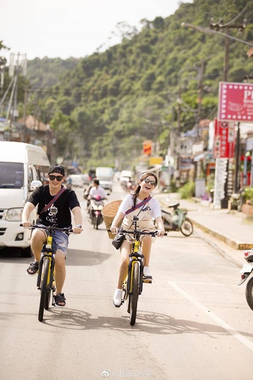 &#34;Tiểu Yến Tử&#34; siêu giàu vẫn thích kiểu tóc tốn rất ít tiền - 13