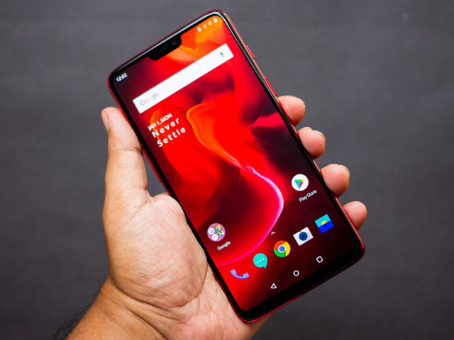 Trên tay OnePlus 6 đỏ ”đốt cháy” mùa hè