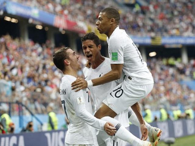 World Cup: ”Thần đồng” Pháp, Mbappe như ”cơn lốc”, Uruguay khiếp vía
