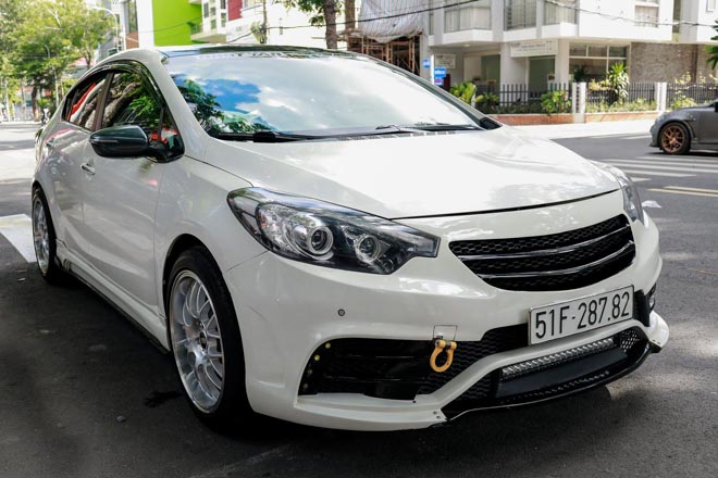 Kia K3 cực chất với gói độ bodykit tại Sài Gòn - 9