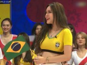 Bóng đá - Nóng cùng mỹ nhân World Cup 6/7: Hot girl &quot;nhớ nhầm Pele&quot; ủng hộ Neymar ăn vạ