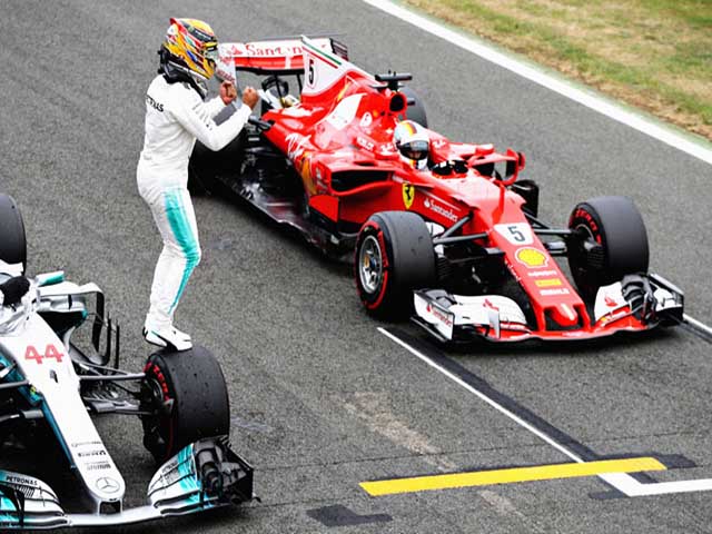 Đua xe F1, British GP 2018: Bẻ lái cực đỉnh, khói đen mịt mù, ngai vàng lung lay