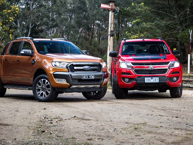 So sánh Ford Ranger 2.2 XLS và Chevrolet Colorado 2.5 VGT : Phiên bản một cầu số tự động giá rẻ